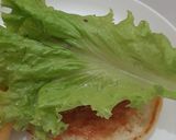 Foto langkah ke 7 dari resep Burger Ayam Homemade.