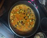 Foto del paso 6 de la receta: Estofado de pollo con berenjena y papas