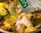Gambar langkah 3 resipi Ayam Masak Lemak Cili Api.
