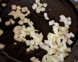 Foto del paso 2 de la receta: Galletas de arroz con requesón, espinacas y aguacate