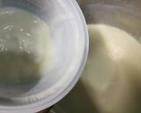 A picture of step 3 of Powder milk yogurt.