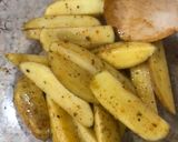 A picture of step 2 of Homemade Air-Fried Potato Wedges.