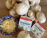 Une image de l'étape 1 de Champignons au four farcis au Boursin®️.