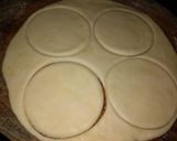 दिवाळी विशेष शाकाहारी पाकातील डोनट रेसिपी (pakatil doughnut recipe in marathi) रेसिपी स्टेप 3 फोटो