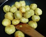A picture of step 1 of Dum Aloo.