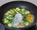 Foto langkah ke 3 dari resep Sop Oyong (Loncom).