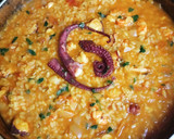Foto del paso 6 de la receta: Arroz meloso de pulpo y gambones