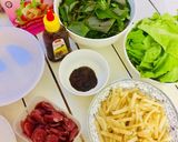 Hình bước làm 5 của món Bò bía lạp xưởng tươi
