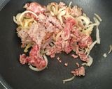 Une image de l'étape 1 de Moussaka serbe.