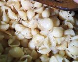 A picture of step 7 of Garlic Butter Pasta.