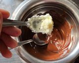 A picture of step 9 of Chocolate samosa.