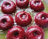 Gambar langkah 9 resipi Donat Red Velvet Susu.