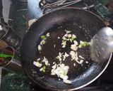 A picture of step 5 of Fluffy Omellete.