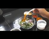 बेसन चीला (Besan cheela recipe in Hindi) रेसिपी चरण 2 फोटो