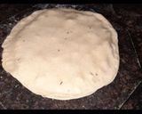 A picture of step 4 of Aloo paneer paratha.
