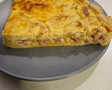Une image de l'étape 5 de Tarte à l'oignon, fromage blanc et lardons.