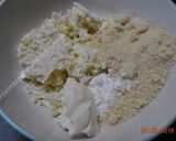 A picture of step 2 of Keto Garlic Bread with almond flour   نان سیر با آرد بادام.