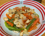 Foto del paso 4 de la receta: Pollo picante con verduras