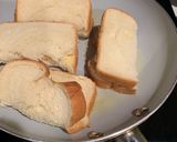 Foto langkah ke 3 dari resep Roti Sosis Keju bekal sarapan praktis.
