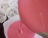 Foto langkah ke 5 dari resep Mini Bolu Red Velvet.