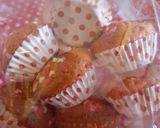 A picture of step 3 of Valentine muffins.