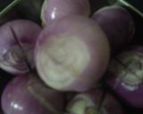 A picture of step 1 of Small onion currey.