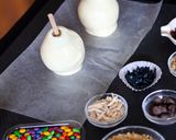 Foto del paso 4 de la receta: Peras Calaveras de Chocolate
