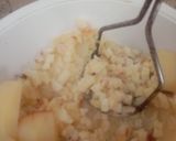A picture of step 2 of Aloo tikki chaat.