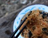 Foto langkah ke 6 dari resep Bihun Goreng Pedas with Jamur Kuping.