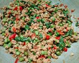 A picture of step 3 of Pad Krapow Moo Sap (Thai Basil Pork Stir-Fry).