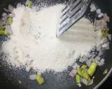 A picture of step 3 of Sooji Veggie mini squares.