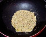 A picture of step 2 of Kesari Thandai Kulfis.