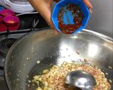 A picture of step 4 of Paneer Bhuna Frankie.