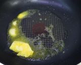 รูปขั้นตอนการทำที่ 2 ของ ข้าวผัดกระเทียม (Ninniku Yakimeshi)