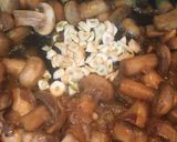 A picture of step 6 of Garlic Mushroom.