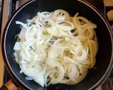 Foto del paso 4 de la receta: Sorrentinos rellenos de zapallo, cebolla caramelizada