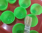 Foto langkah ke 4 dari resep *Kue Pisang Kukus*.