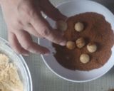 Foto langkah ke 4 dari resep Sago Palm cheese Ball - Gluten free.