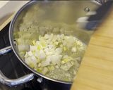 Foto del paso 1 de la receta Crema de calabaza con judías verdes y jamón