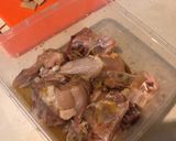 Foto langkah ke 1 dari resep Ayam Rebus Pek Cam Kee.