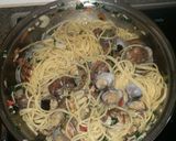 Foto del paso 5 de la receta: Spaghetti alle vongole - Espaguetis con almejas
