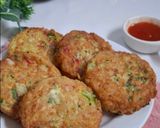 Foto langkah ke 7 dari resep Omelet Mie Mini.