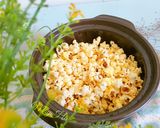Hình bước làm 4 của món Bắp rang bơ sữa - Làm bằng lò vi sóng