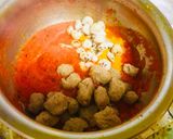 A picture of step 3 of Paneer  Balti with Soya-Makhana.