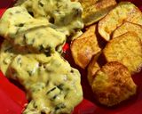 Foto del paso 5 de la receta: Bondiola a la mostaza y verdeo con chips de batata