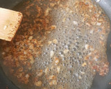 Foto del paso 4 de la receta: Filete de trucha asalmonada con salsa de chile seco y pepitas