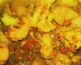 Aloo Gobhi ki sabji aur puri रेसिपी चरण 1 फोटो