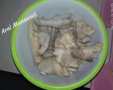 Foto langkah ke 2 dari resep Sop ayam ceker wortel brokoli.