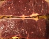Une image de l'étape 4 de Faux filets aux oignons,épices et sauce tomate.