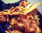 A picture of step 1 of Raw mango pakodas.